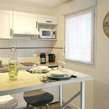 L'evasion Lourdaise Terrasse Centre Parking Wifi Apartament *