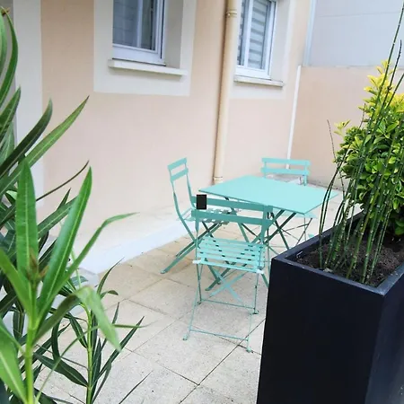 Апартаменты L'evasion Lourdaise Terrasse Centre Parking Wifi Лурд
